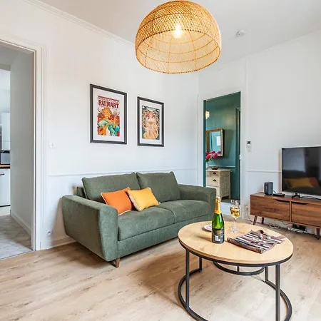 Apartman La Fine Bulle, De Charme Au Coeur De *